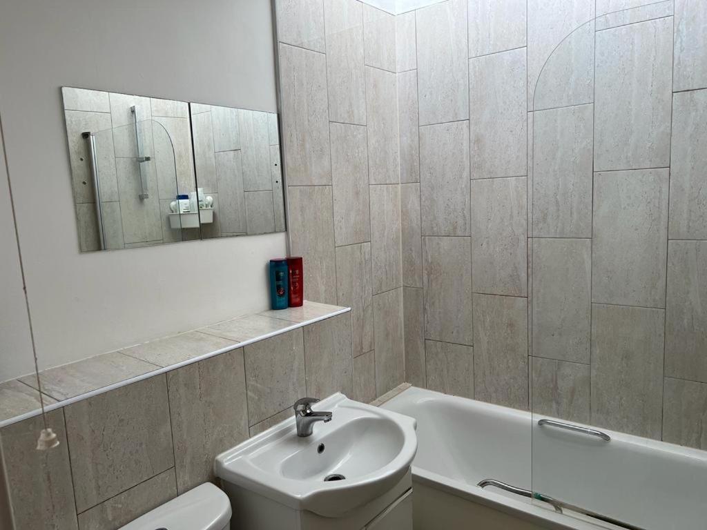 Entire Flat In Euston-Kings Cross Apartment Лондон Екстериор снимка